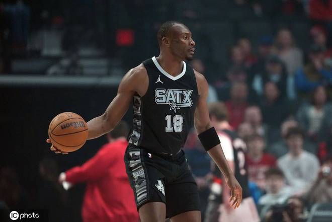 马刺队曝光波特兰开拓者队新队长的简单介绍