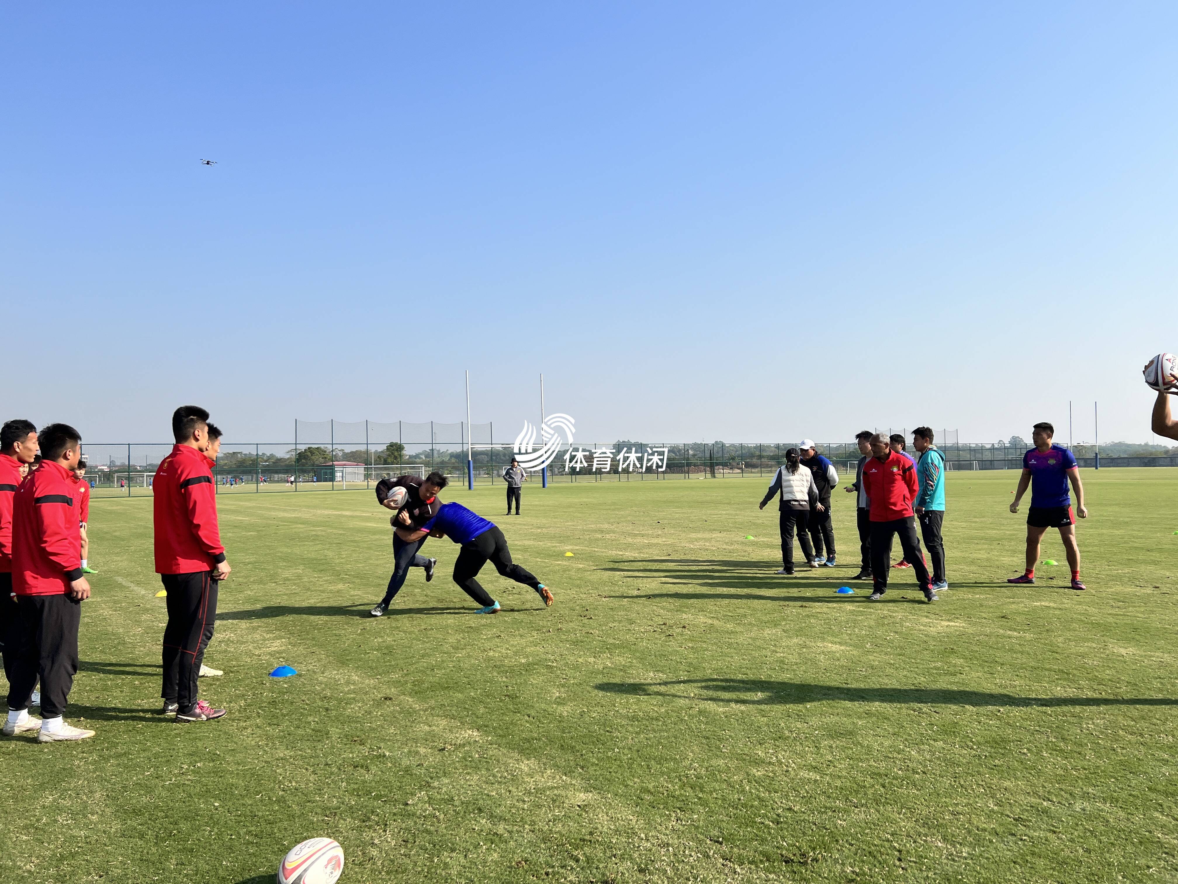 强队备战重要赛事，冲刺赛场巅峰